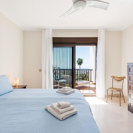 מיחאס Incredible Apartment With Sea Views And Balcony מראה חיצוני תמונה