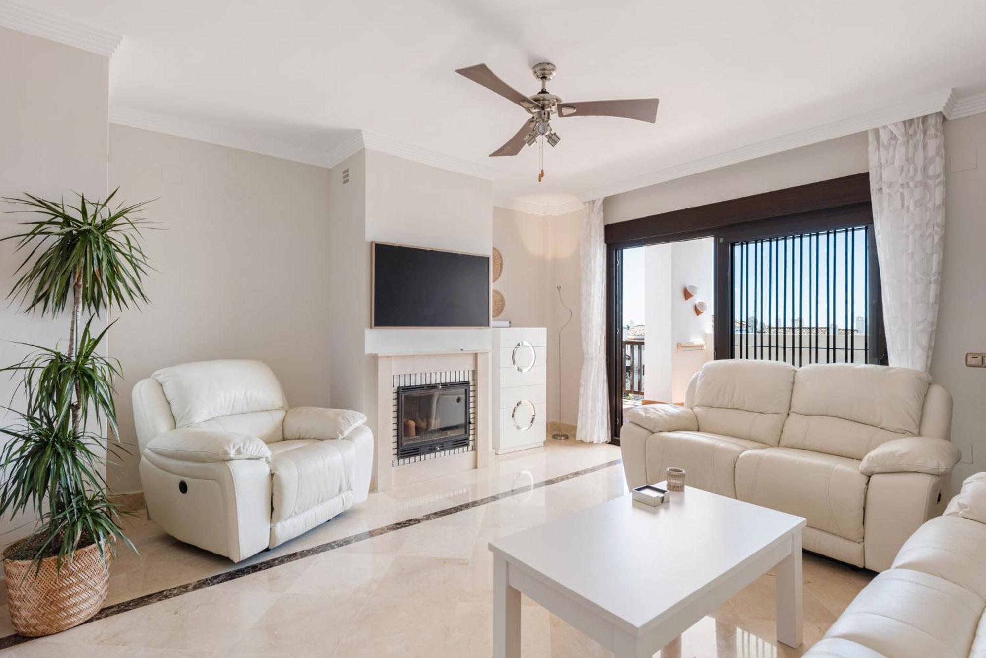 מיחאס Incredible Apartment With Sea Views And Balcony מראה חיצוני תמונה